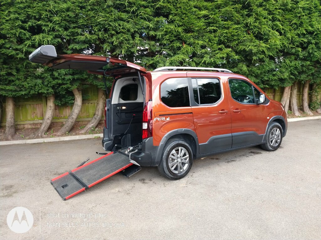 Peugeot Rifter 1.5 Bluehdi Allure Standard Mpv SB71EWV Brown