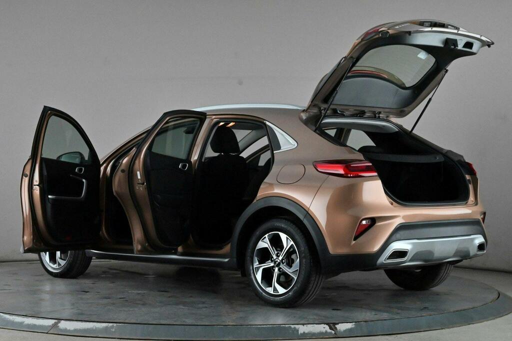 Kia Xceed 1.0 T Gdi 2 Suv Ss BG22FXD Brown #4