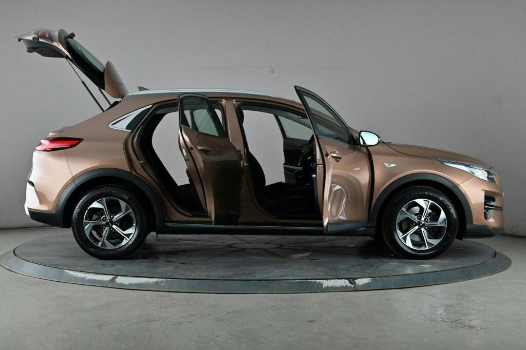 Kia Xceed 1.0 T Gdi 2 Suv Ss BG22FXD Brown #3