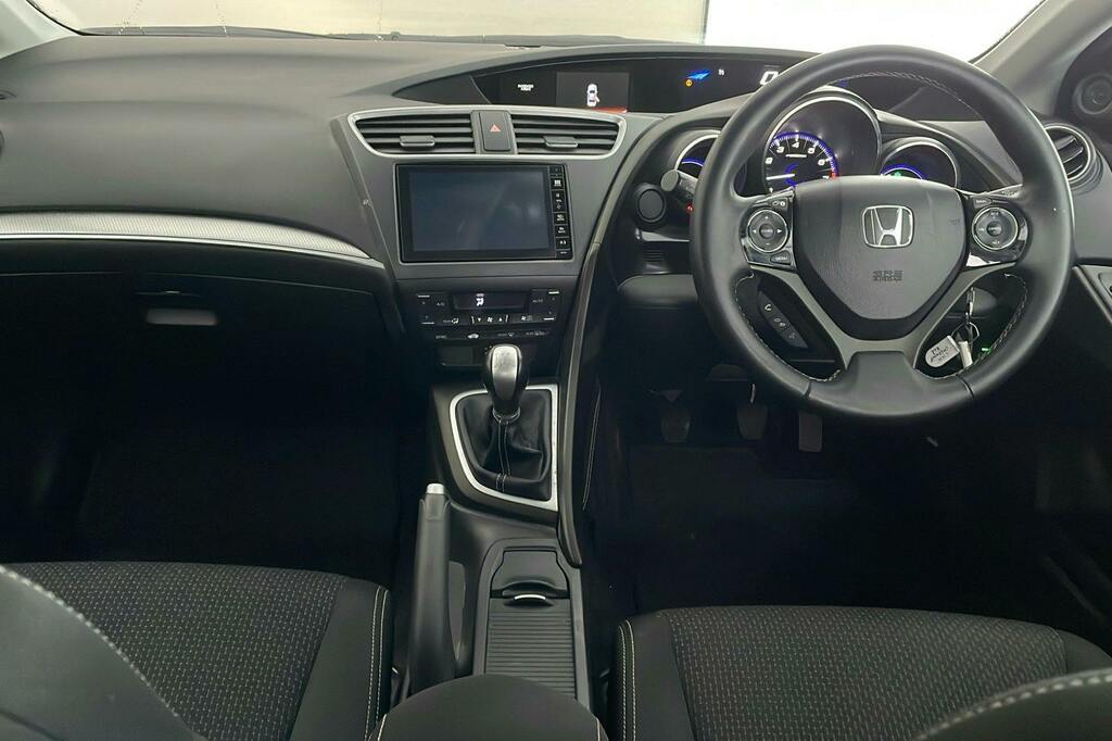 Honda Civic 1.8 I Vtec Se Plus Hatchback S Red #4