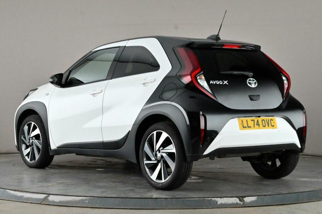 Toyota Aygo X 1.0 Vvt I Edge Hatchback X Shift Ss LL74OVC White #4