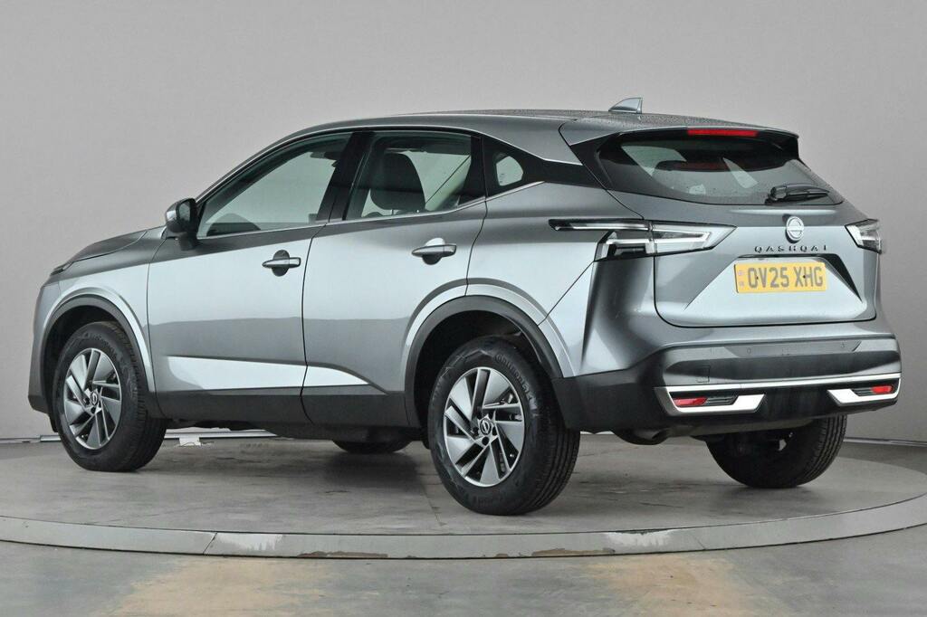 Nissan Qashqai 1.3 Dig T Mhev Acenta Premium Suv Hybri OV25XHG Grey #6