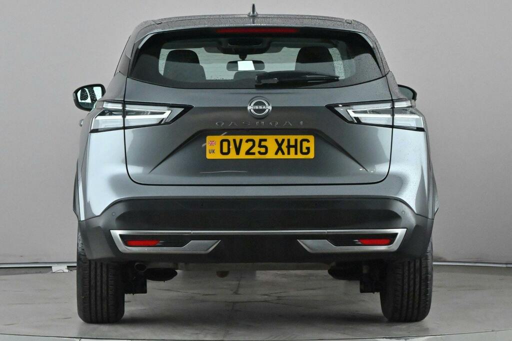 Nissan Qashqai 1.3 Dig T Mhev Acenta Premium Suv Hybri OV25XHG Grey #5