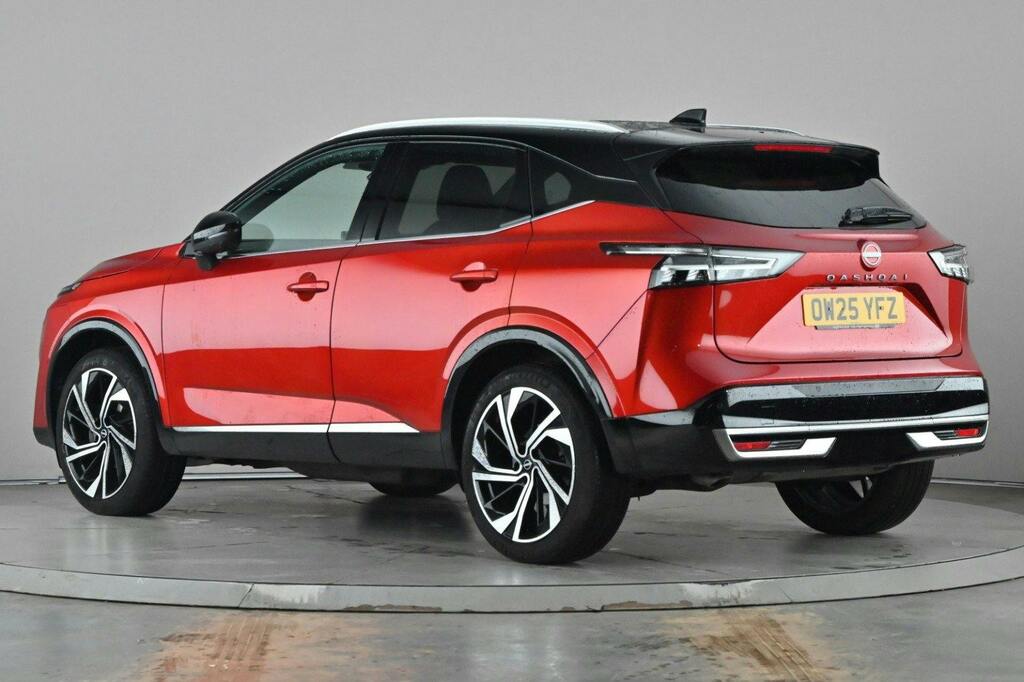 Nissan Qashqai 1.3 Dig T Mhev Tekna Plus Suv Hybrid Xt OW25YFZ Red #4