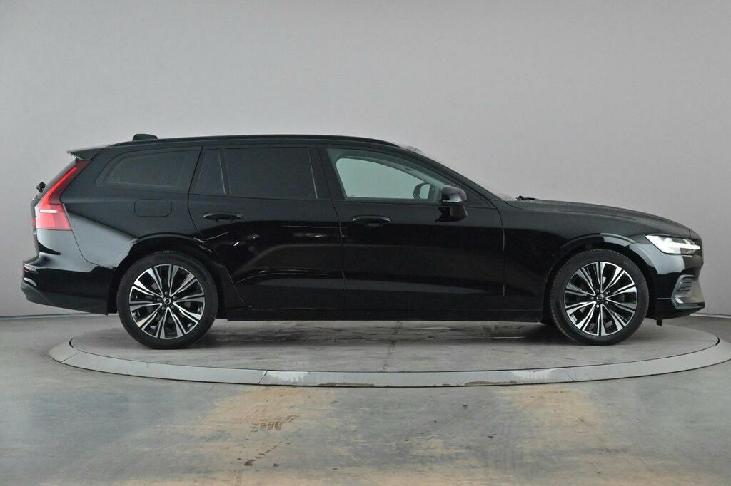 Volvo V60 2.0 B3 Mhev Core Estate Hybrid Dct FV23TFF Black #5