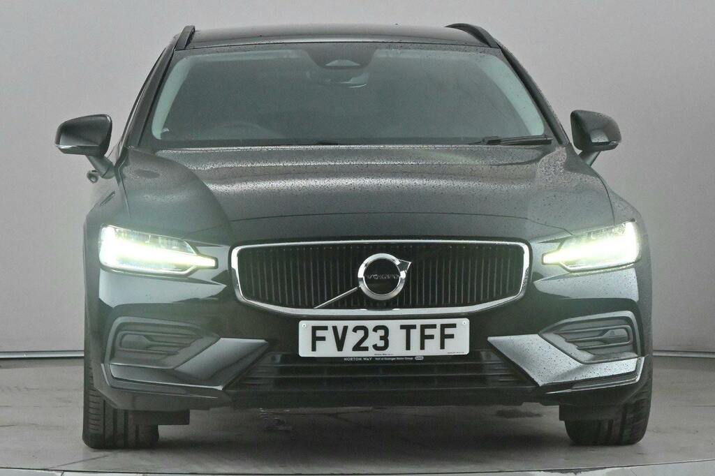 Volvo V60 2.0 B3 Mhev Core Estate Hybrid Dct FV23TFF Black #6