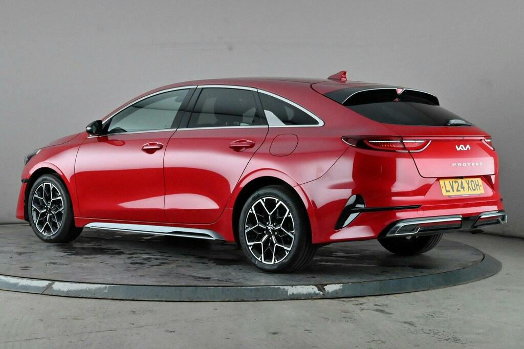 Kia Proceed 1.5 T Gdi Gt Line Shooting Brake Red #4