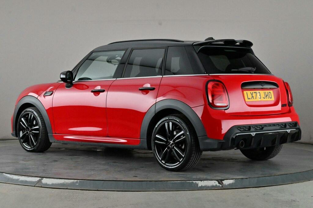 Mini Hatch 1.5 Cooper Sport Hatchback Steptronic Red #4