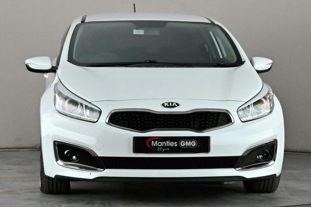 Kia Proceed 1.6 Crdi 2 Hatchback Dct Ss White #2