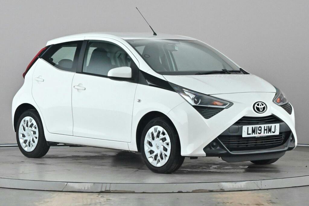 Toyota Aygo 1.0 Vvt I X Play Hatchback White