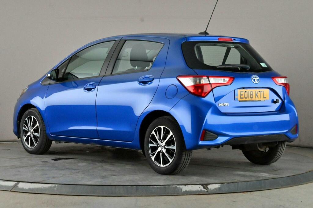 Toyota Yaris 1.0 Vvt I Icon Tech Hatchback Blue #4