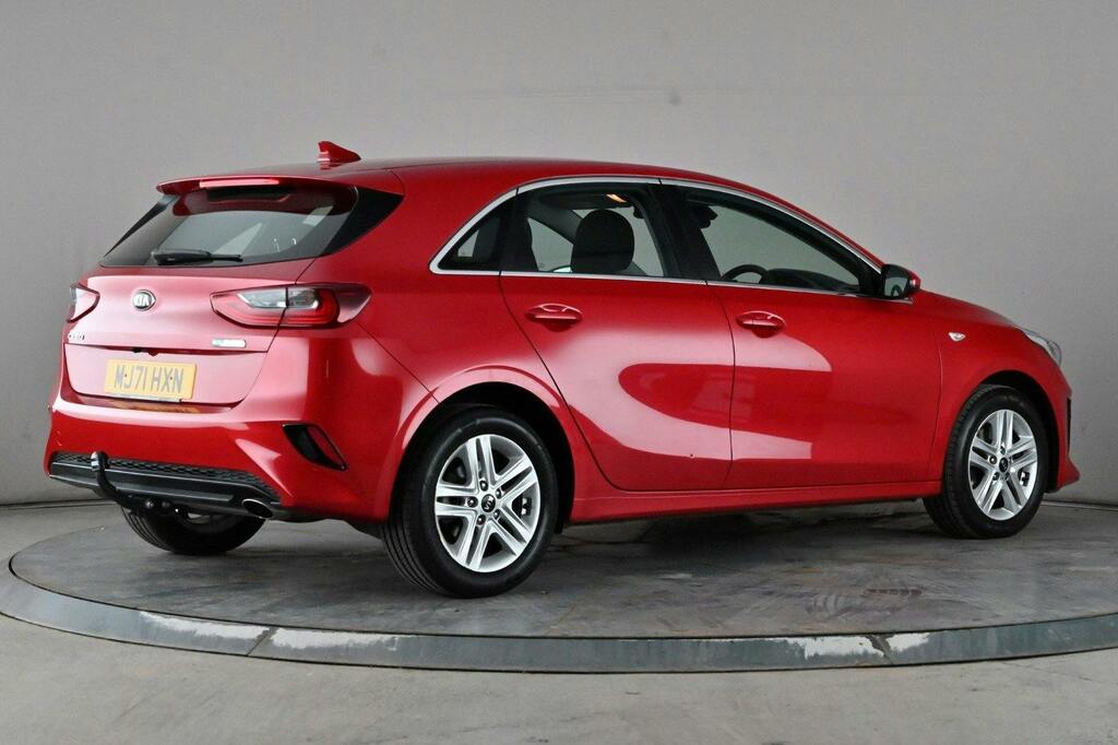 Kia Ceed 1.6 Crdi Mhev 2 Nav Hatchback Hybrid Ma Red #6