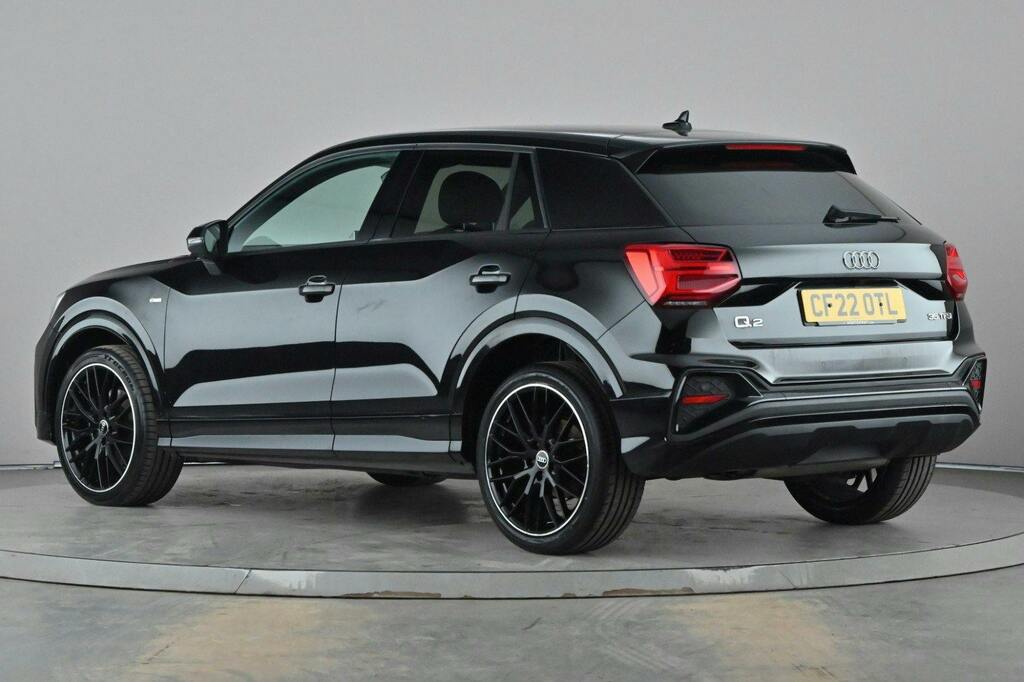 Audi Q2 1.5 Tfsi Cod 35 Black Edition Suv S Tro CF22OTL Black #2