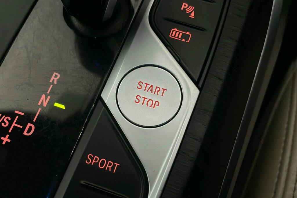 BMW 3 Series 318D Se Step Saloon Orange #18