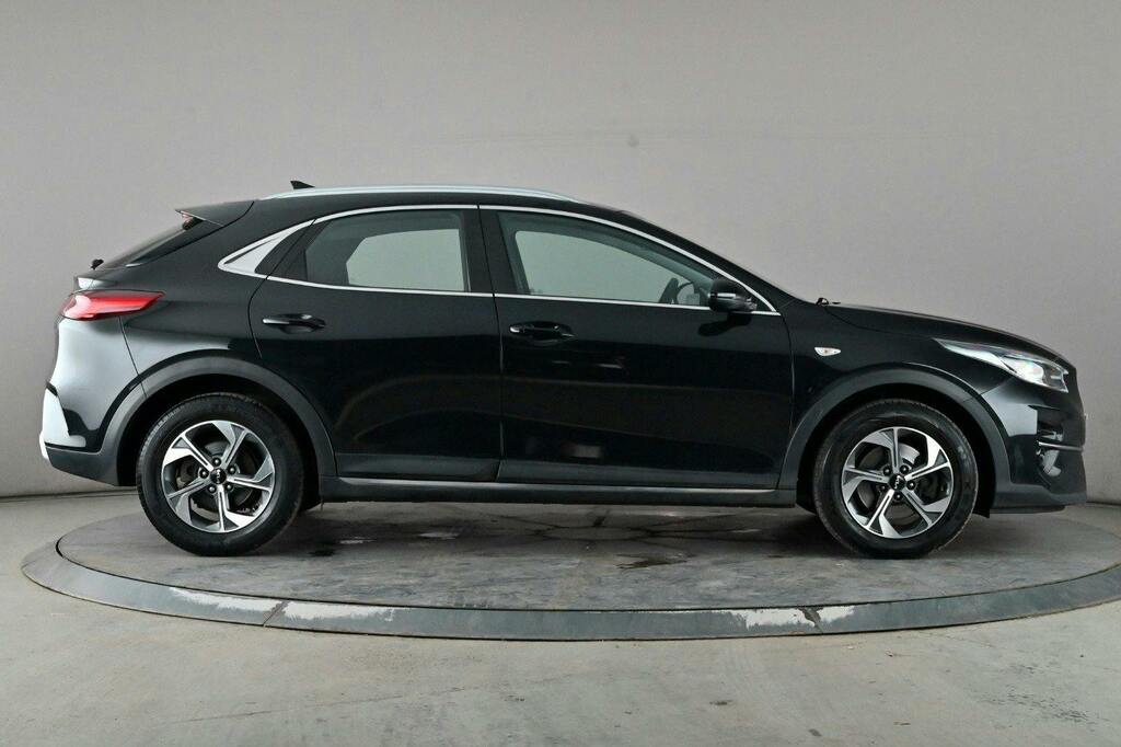 Kia Xceed 1.0 T Gdi 2 Suv Ss MW22JTO Black #3