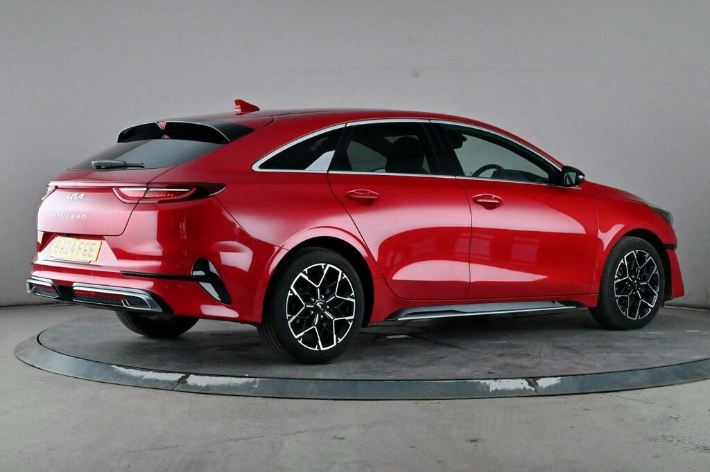 Kia Proceed 1.5 T Gdi Gt Line Shooting Brake Red #6