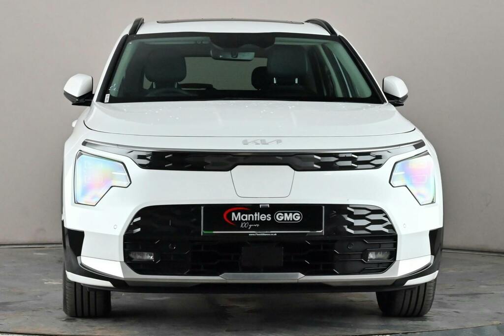 Kia e-Niro 64.8Kwh 4 Suv White #3