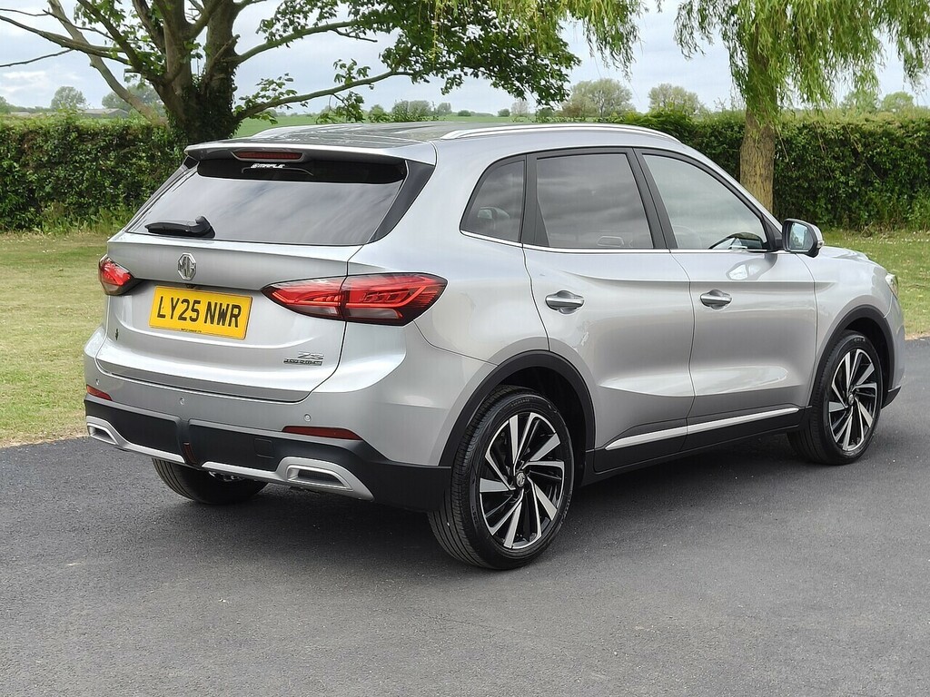 MG ZS Hybrid Trophy LY25NWR Silver #2