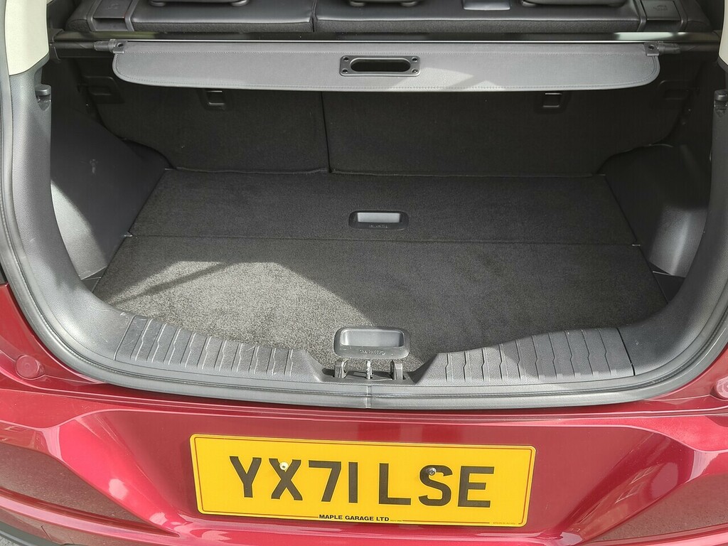 SsangYong Tivoli Ultimate Red #18