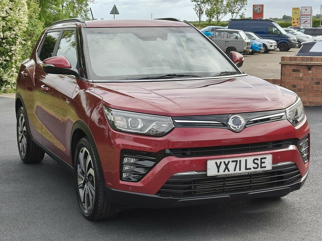 SsangYong Tivoli 1.5T-gdi Ultimate Red #5