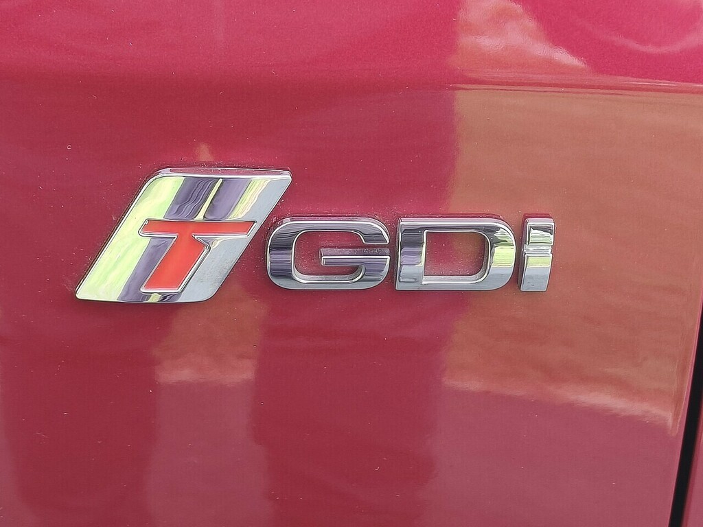 SsangYong Tivoli Ultimate Red #12