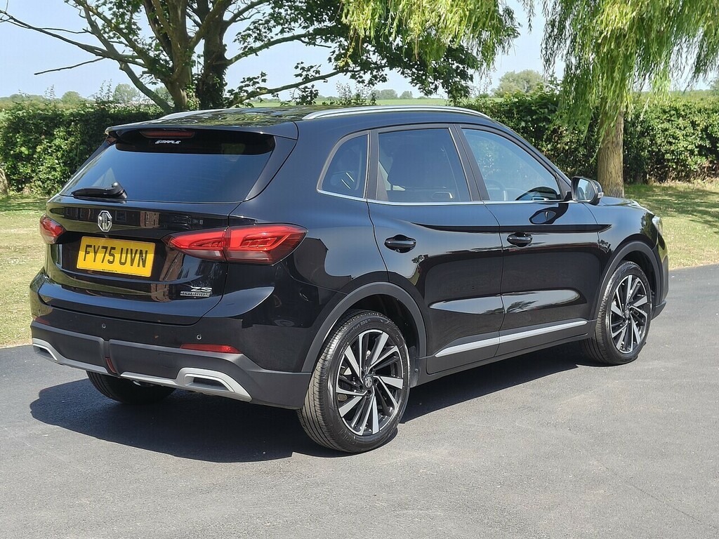 MG ZS Hybrid Trophy Black #2