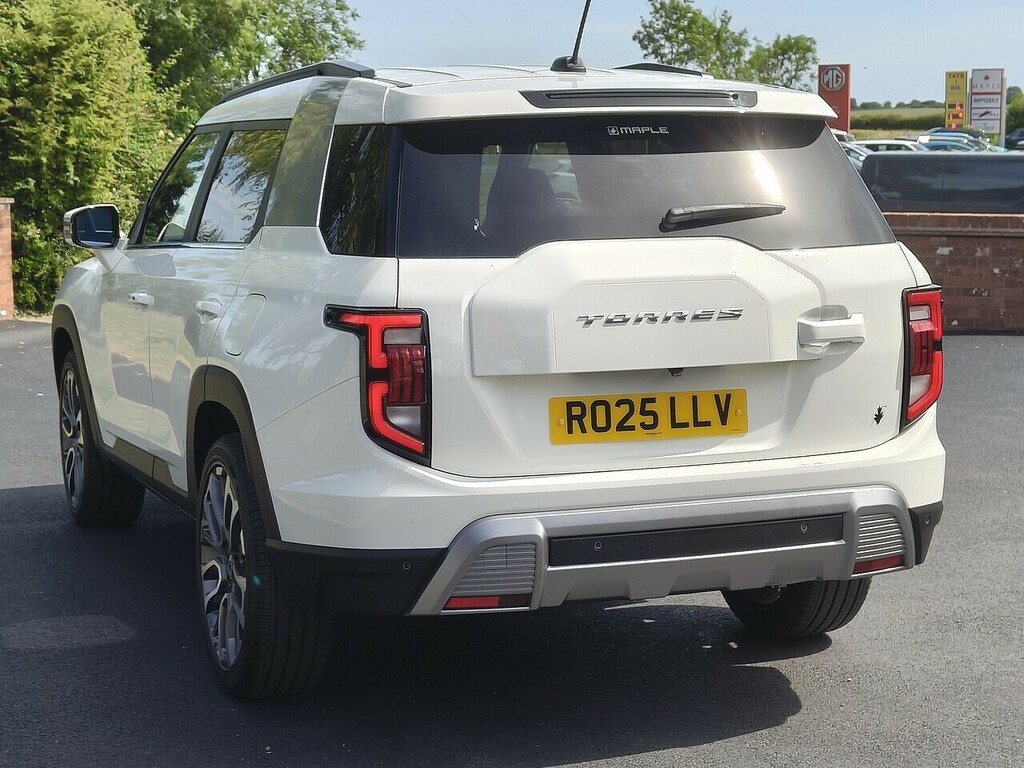 SsangYong Torres 1.5 Hev K40 - 2025 75 Black #9