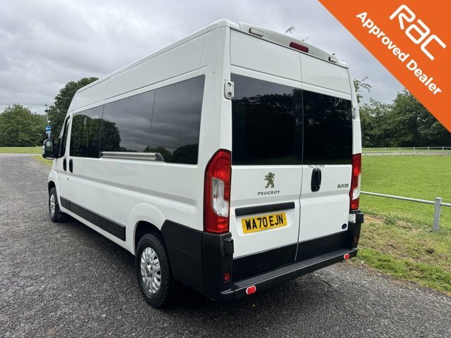 Peugeot Boxer 2.0 Bluehdi 335 9 Seater Minibus Band Crew Splitte White #4