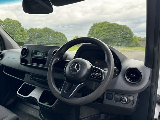 Mercedes-Benz Sprinter 2.1L Null White #11