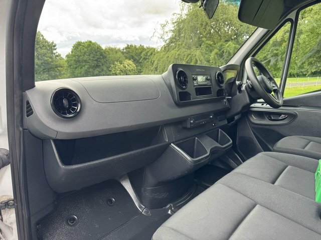 Mercedes-Benz Sprinter 2.1L Null White #14