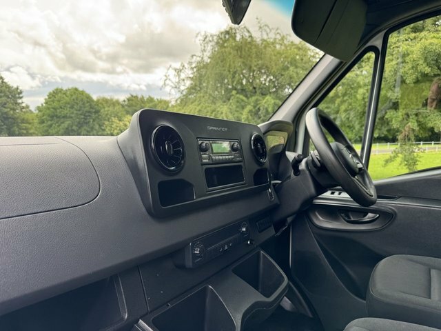 Mercedes-Benz Sprinter 2.1L Null White #15