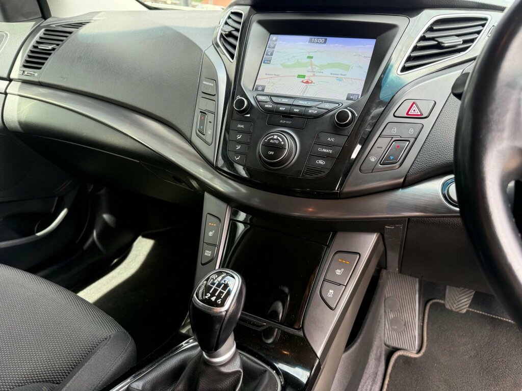 Hyundai I40 Se Nav Black #32