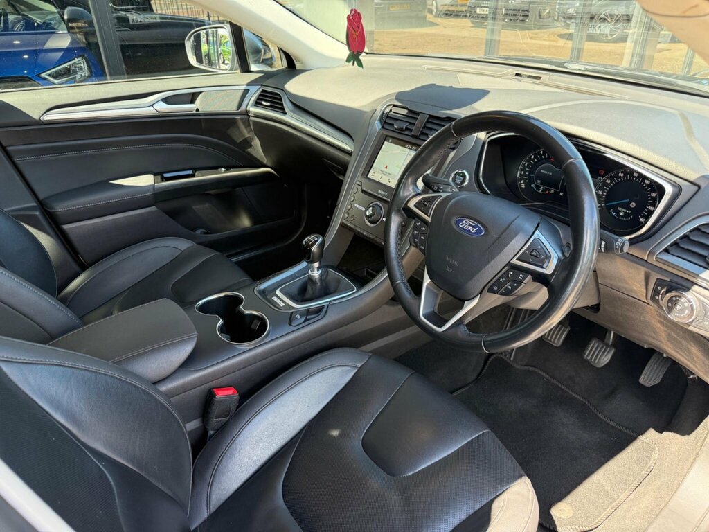 Ford Mondeo Titanium Edition Econetic Tdci White #9