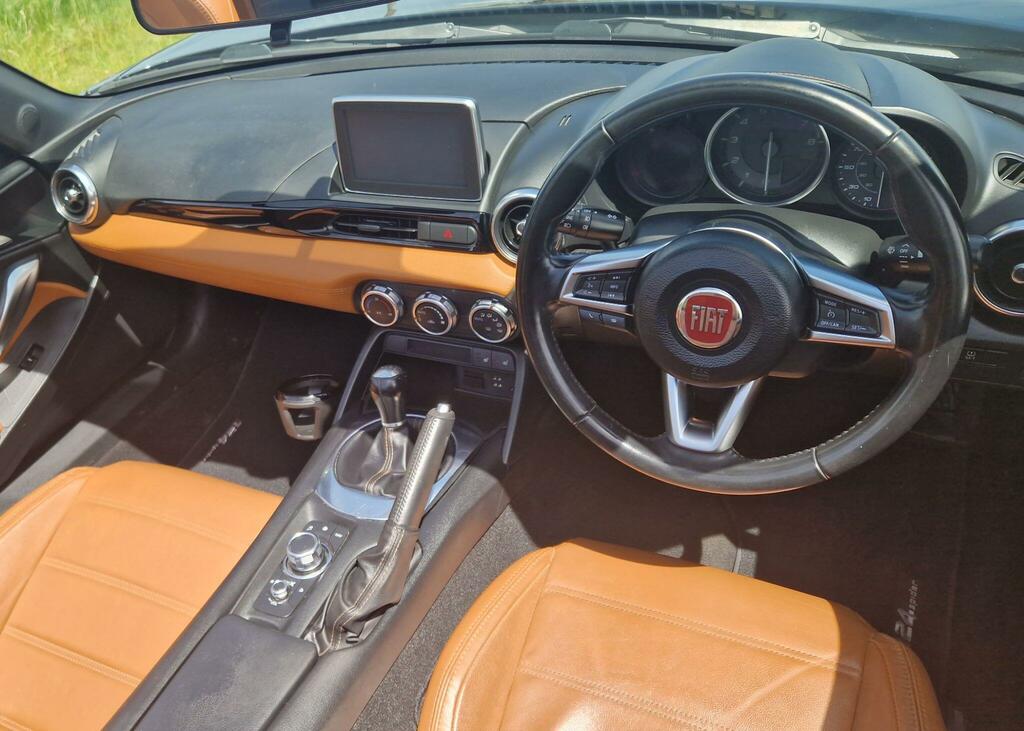 Fiat 124 Spider 1.4 Multiair Lusso Euro 6 Black #3