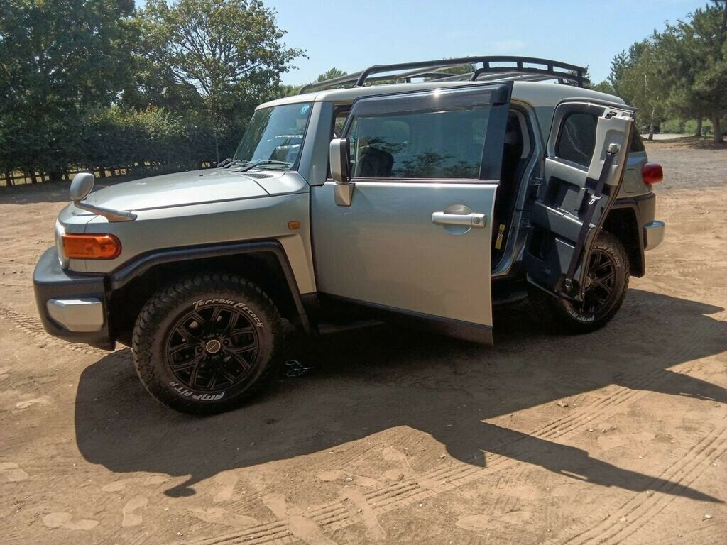 Toyota FJ Cruiser Suv 4.0 4Wd Android Satnav Ready 2 Go 201262 Beige #8