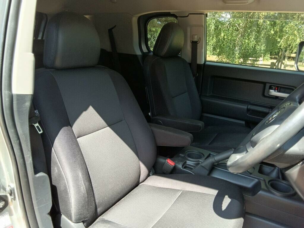 Toyota FJ Cruiser Suv 4.0 4Wd Android Satnav Ready 2 Go 201262 Beige #21