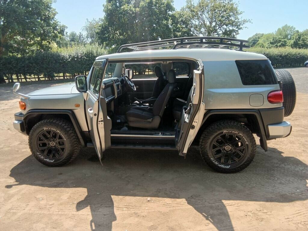 Toyota FJ Cruiser Suv 4.0 4Wd Android Satnav Ready 2 Go 201262 Beige #13