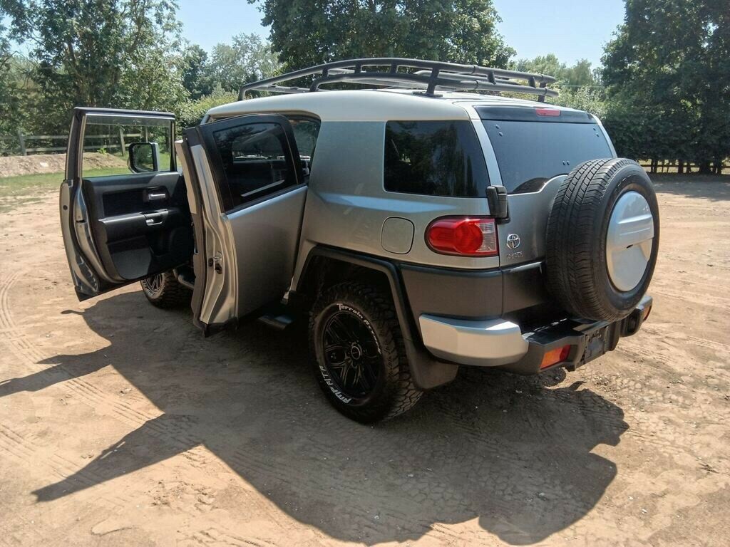 Toyota FJ Cruiser 4.0 A Trak Ulez  #3