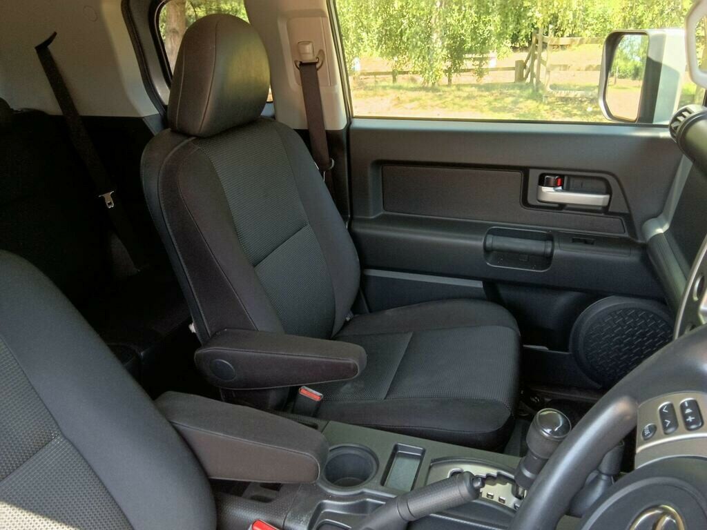 Toyota FJ Cruiser Suv 4.0 4Wd Android Satnav Ready 2 Go 201262 Beige #29