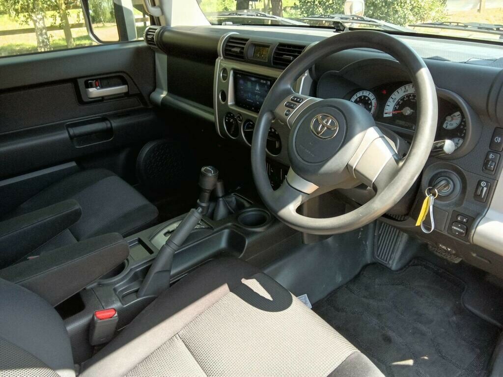 Toyota FJ Cruiser Suv 4.0 4Wd Android Satnav Ready 2 Go 201262 Beige #22