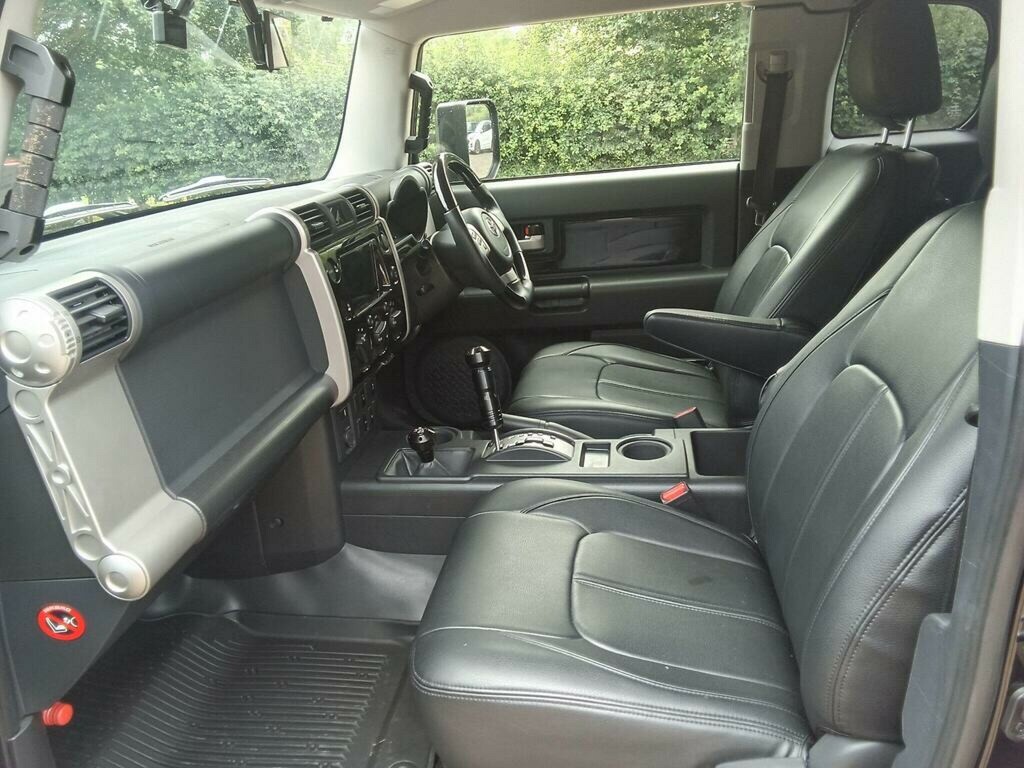 Toyota FJ Cruiser Offroad Package Grey #18