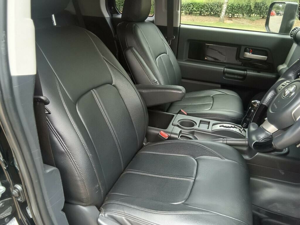 Toyota FJ Cruiser Offroad Package Grey #14