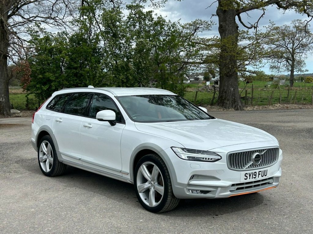 Volvo V90 Cross Country 2.0 D5 Powerpulse Volvo Ocean Race Estate Dies White