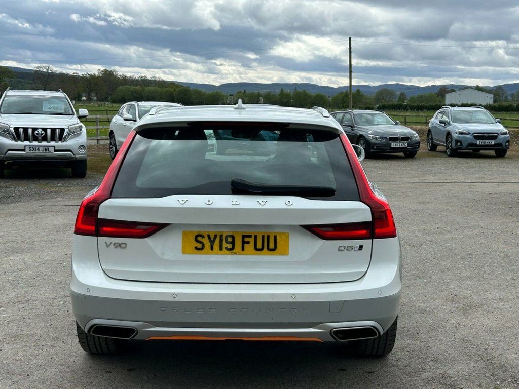 Volvo V90 Cross Country 2.0 D5 Powerpulse Volvo Ocean Race Estate Dies White #5