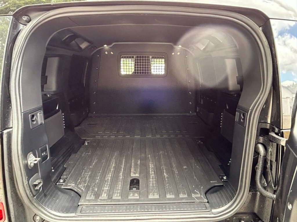 Land Rover Defender 110 X-dynamic Se Black #11