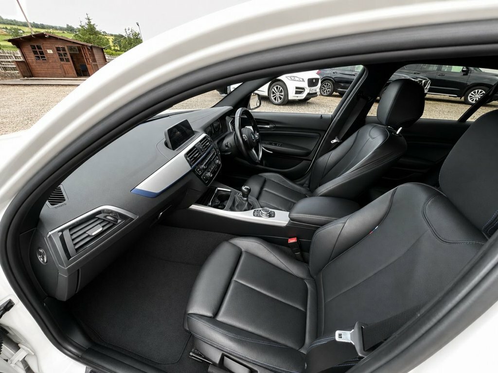 BMW 1 Series 118I Sport White #9