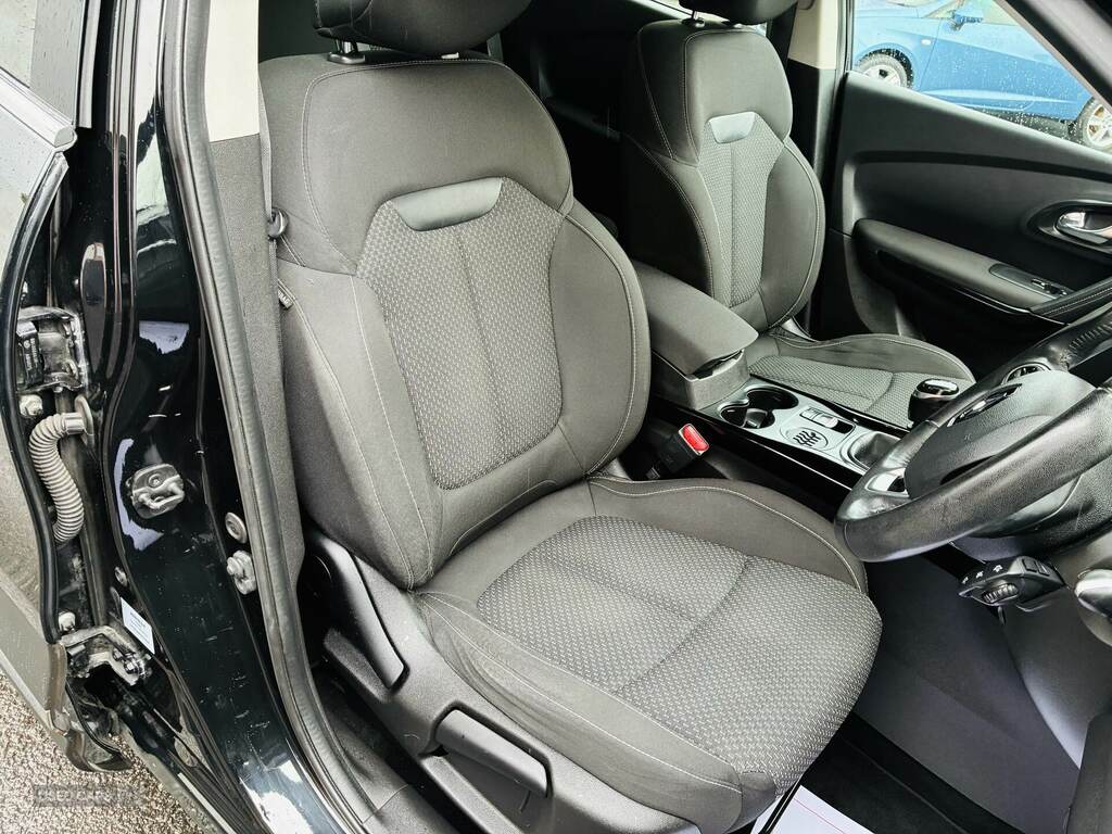 Renault Kadjar Signature Nav Dci Red #8