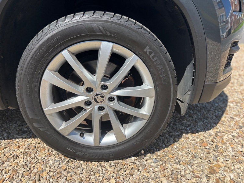 Skoda Kodiaq Edition White #28