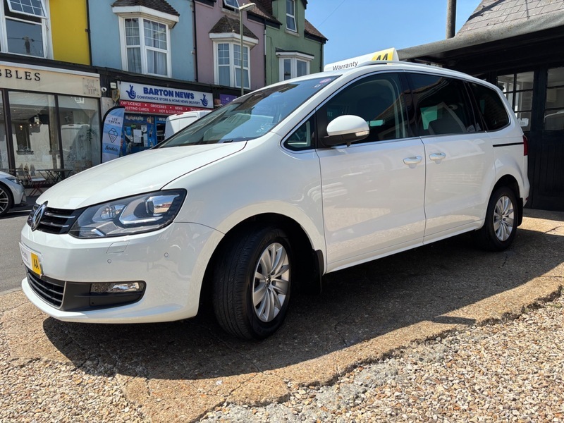 Volkswagen Sharan 1.4 Tsi Bluemotion Tech White #6