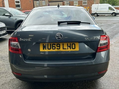 Skoda Octavia 2019 69 Se WU69LHO Grey #4